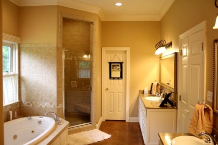 4 Bed/3.5 Bath Waterfront Home for Sale Southwest MS - image 18