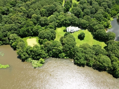 4 Bed/3.5 Bath Waterfront Home for Sale Southwest MS - image 1