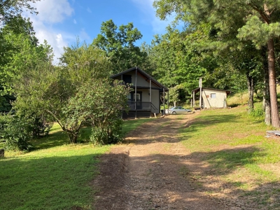 Madison County Arkansas Home and Acreage For Sale - image 9