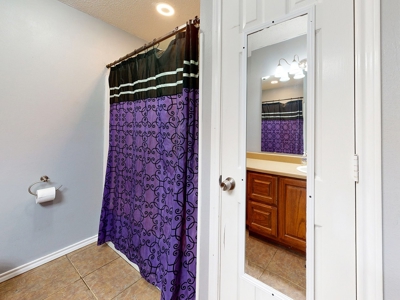 Country Home In Town For Sale Blossom Texas Lamar County - image 16