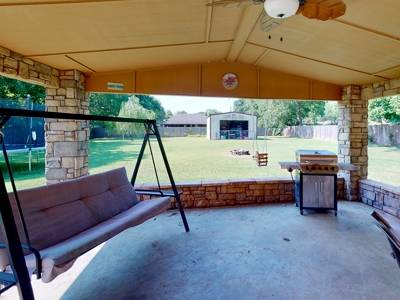 Country Home In Town For Sale Blossom Texas Lamar County - image 20