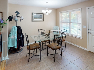 Country Home In Town For Sale Blossom Texas Lamar County - image 9