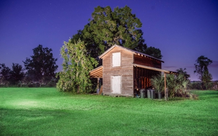 Stunning 3 story home on 25 acres in Chiefland, Florida - image 44