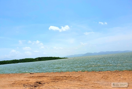 Oceanfront Lots for Sale in Punta Chame – 2,236m² - image 4