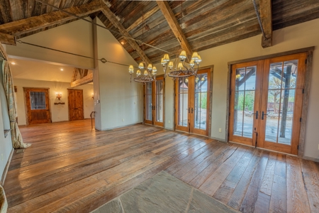 Colorado Mountain Luxury Home For Sale on 13 Acres - image 15