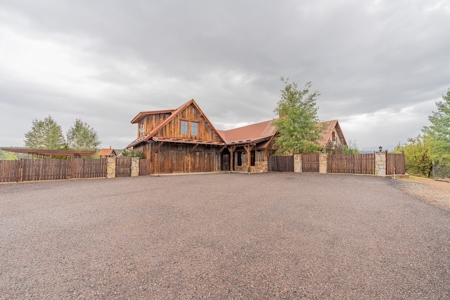 Colorado Mountain Luxury Home For Sale on 13 Acres - image 9