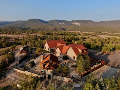 Colorado Mountain Luxury Home For Sale on 13 Acres - image 7