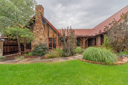 Colorado Mountain Luxury Home For Sale on 13 Acres - image 38