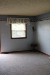 Home with RV Hook-Ups For Sale in Mullinville, Ks - image 28