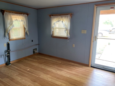 Home with RV Hook-Ups For Sale in Mullinville, Ks - image 4