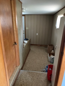 Home with RV Hook-Ups For Sale in Mullinville, Ks - image 10