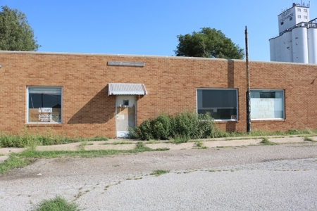 Commerical Building For Sale Mullinville, Ks - image 28