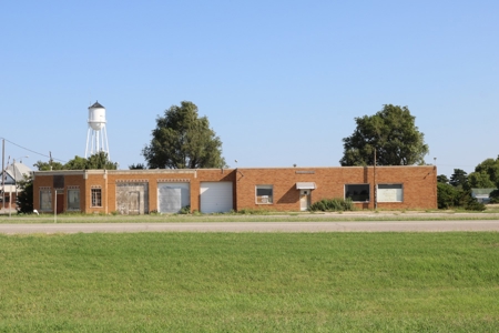 Commerical Building For Sale Mullinville, Ks - image 29