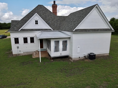 Historic,Victorian, Country Home on 34.33 Acres - image 20