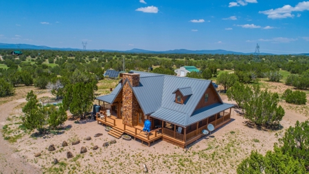 AVAILABLE Arizona Log Home, Off Grid, Private Well for Sale - image 39