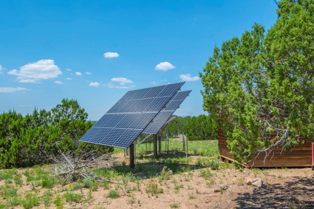 AVAILABLE Arizona Log Home, Off Grid, Private Well for Sale - image 48