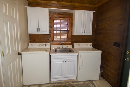 AVAILABLE Arizona Log Home, Off Grid, Private Well for Sale - image 15