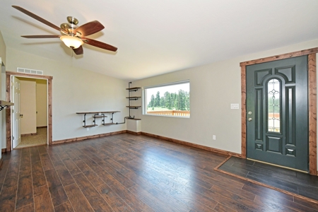 Remodeled Mountain Home in Central Colorado Mountains - image 10