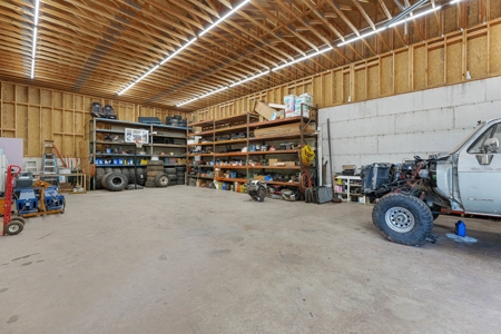 3 bed, 2 bath country home for sale in Brush Prairie, WA - image 41