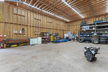 3 bed, 2 bath country home for sale in Brush Prairie, WA - image 42