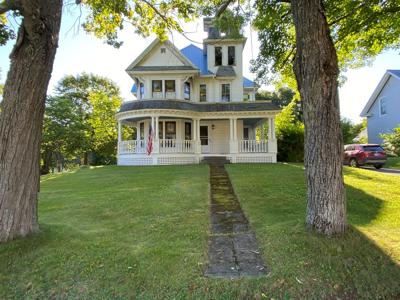 Historic Victorian Home in Island Falls, Maine - image 1