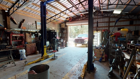 52 acre getaway on the Pea River. - image 49