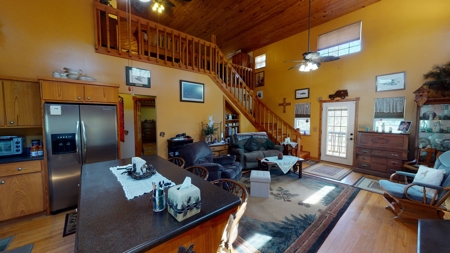 52 acre getaway on the Pea River. - image 3