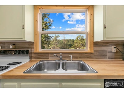 Private Cabin in Woods - image 9