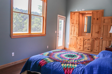 Mountain Home for Sale with Creek Frontage in Max Meadows VA - image 9