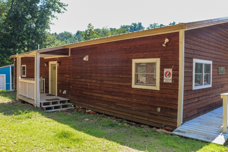 Mountain Home for Sale with Creek Frontage in Max Meadows VA - image 18
