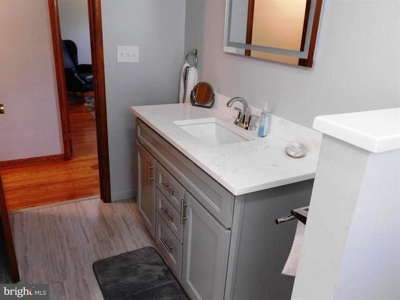 Remodeled Rancher in Corriganville, MD - image 11