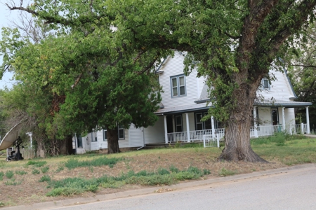 Historic Home For Sale in Protection, KS - Red Hills Area - image 24