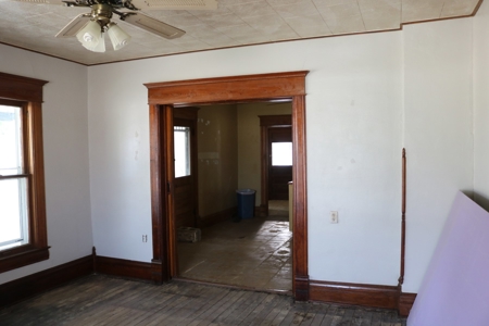 Historic Home For Sale in Protection, KS - Red Hills Area - image 4