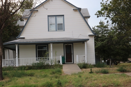 Historic Home For Sale in Protection, KS - Red Hills Area - image 18