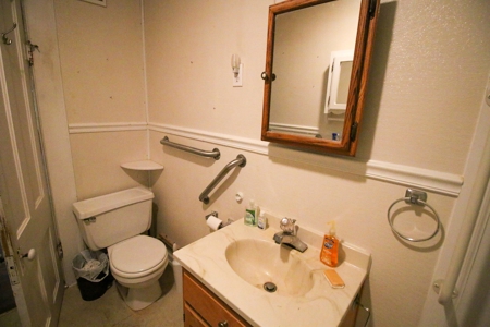Online Auction * Edgerton, Missouri * Investment Home - image 19