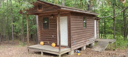 Southeasthern Oklahoma Wister Lake Cabin For Sale - image 7