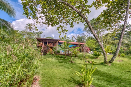 Titled Beachfront Bed & Breakfast and Restaurant - image 24