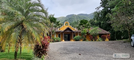 Mountain Community House For Sale In Altos Del Maria, Panama - image 13