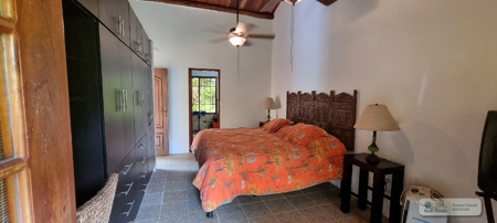 Mountain Community House For Sale In Altos Del Maria, Panama - image 46