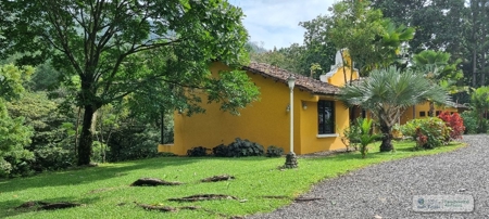 Mountain Community House For Sale In Altos Del Maria, Panama - image 50