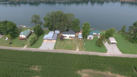 Tennesee River Front Home For Sale In Hardin County - image 39