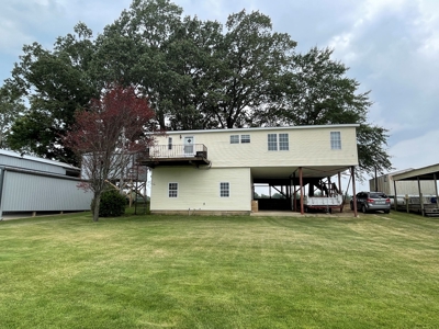 Tennesee River Front Home For Sale In Hardin County - image 2
