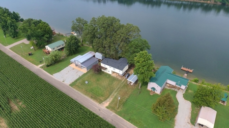 Tennesee River Front Home For Sale In Hardin County - image 40