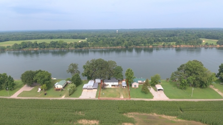 Tennesee River Front Home For Sale In Hardin County - image 1