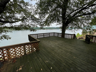 Tennesee River Front Home For Sale In Hardin County - image 4
