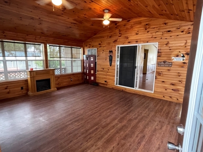 Tennesee River Front Home For Sale In Hardin County - image 6