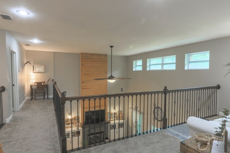 Lavish Living In Winding River Subdivision! - image 41