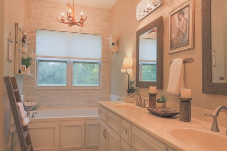 Lavish Living In Winding River Subdivision! - image 26