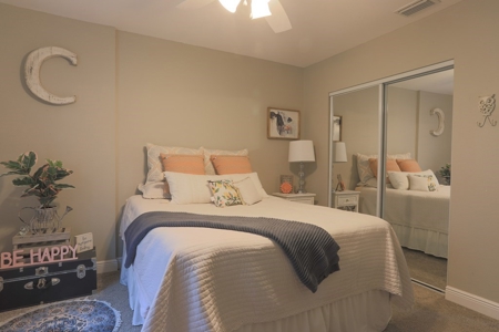 Lavish Living In Winding River Subdivision! - image 36