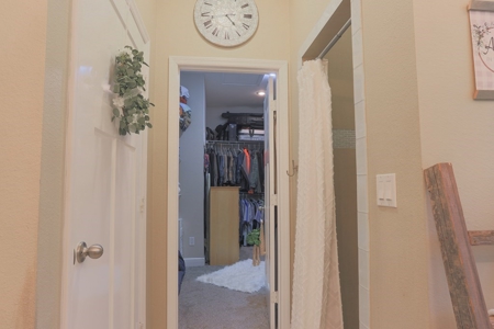 Lavish Living In Winding River Subdivision! - image 27